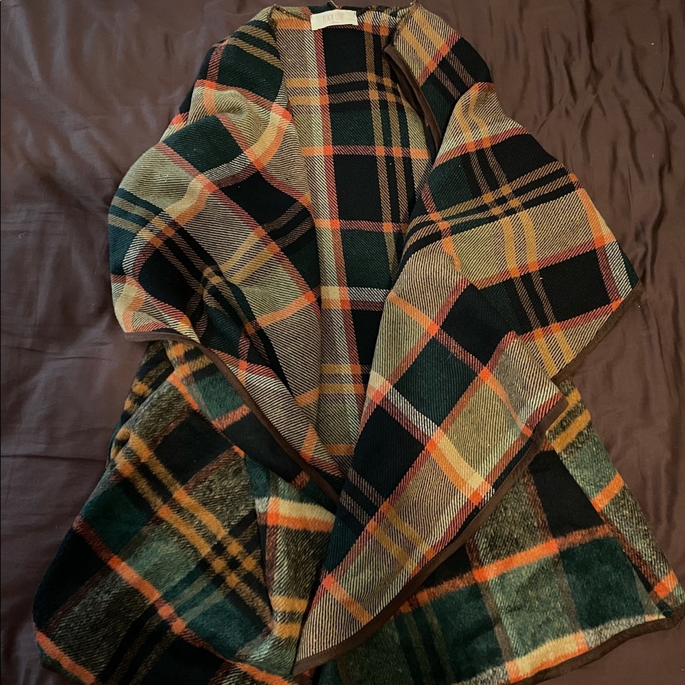 Shawl with arm holes